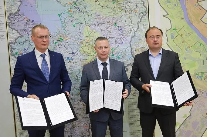Gодписали соглашение о реализации соцпроектов правительство Ярославской области, мэрия Ярославля и «Автодизель».