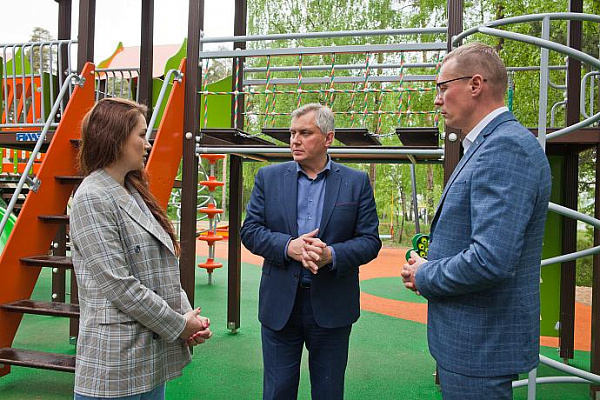В Ярославле детские и спортивные площадки были подарены ЯМЗ и ЯЗДА 